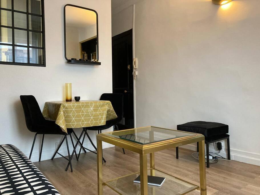 Studio A La Rochelle ลาโรแชล ภายนอก รูปภาพ